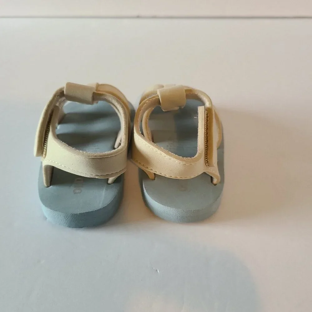 OLD NAVY BABY UNISEX FISHERMAN SANDALS 